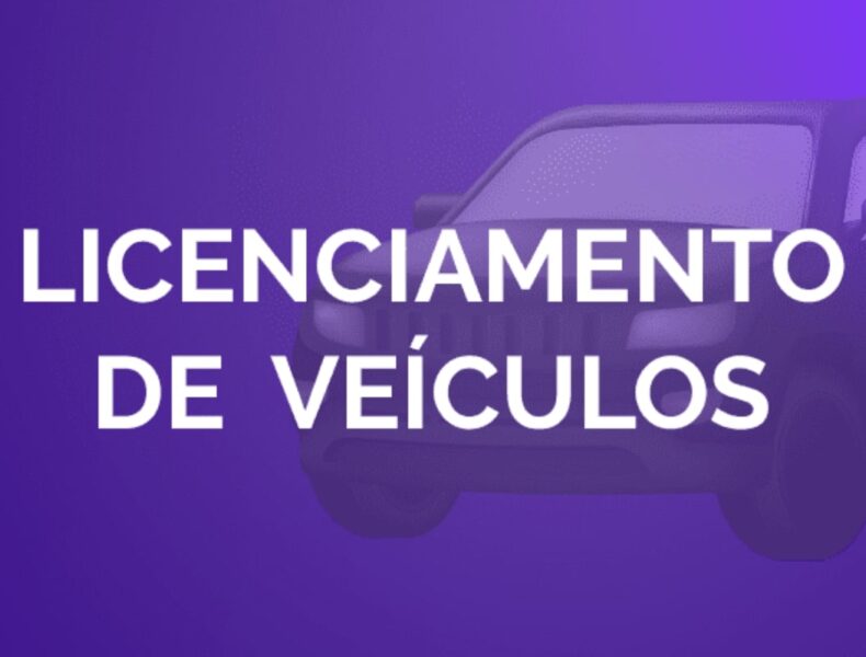Licenciamento de veículos, carro roxo, fundo azul.